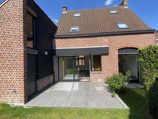 Maison Maison