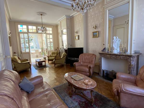 Maison Maison